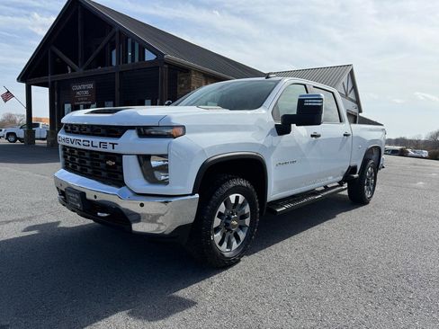 Used 2022 Chevrolet Silverado 2500 Custom w/ Custom Value Package image 2
