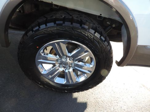 Used 2018 Ford F150 King Ranch w/ Equipment Group 601A Luxury image 22