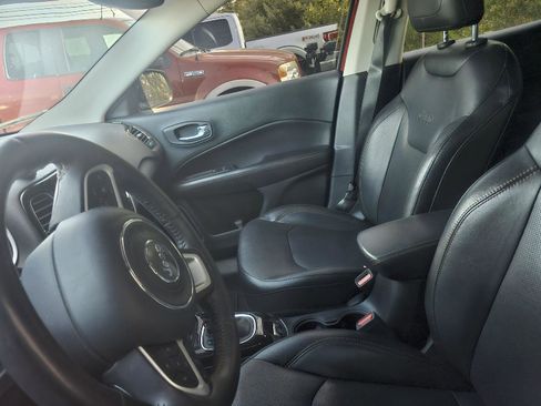 Used 2019 Jeep Compass Limited AWD/4WD image 10