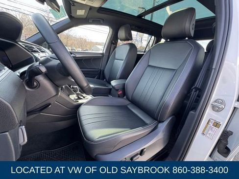 Certified 2024 Volkswagen Tiguan SE R-Line AWD/4WD image 35
