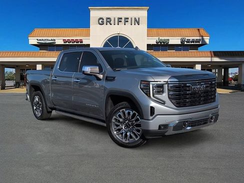 Used 2024 GMC Sierra 1500 Denali Ultimate AWD/4WD image 1