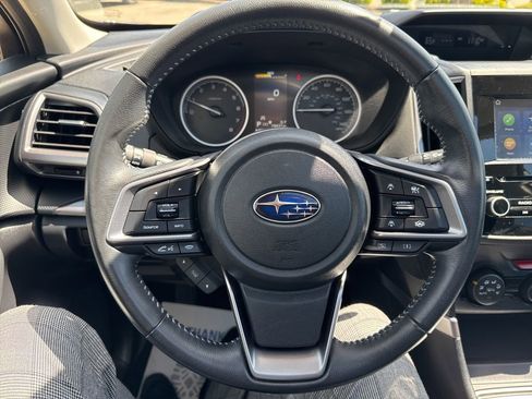 Used 2023 Subaru Forester Premium AWD/4WD image 24