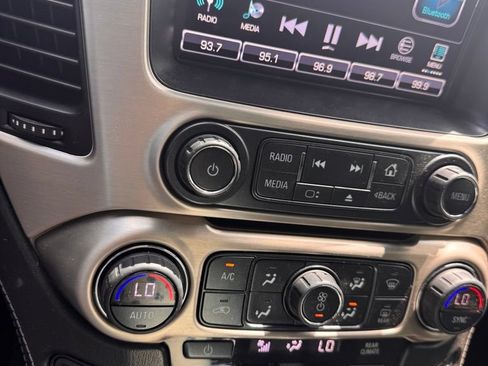 Used 2017 GMC Yukon Denali AWD/4WD image 15