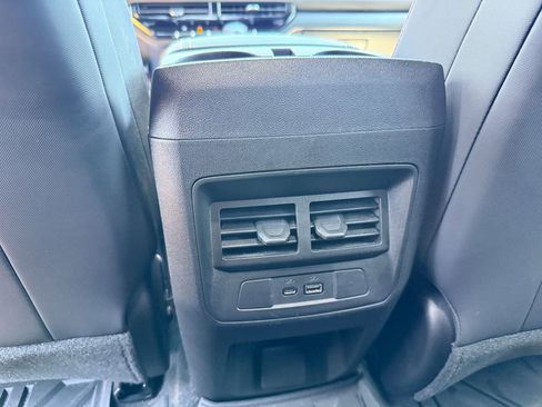 Used 2023 Chevrolet Colorado Z71 w/ Z71 Convenience Package 2 AWD/4WD image 24