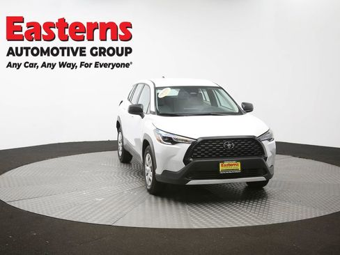 Used 2024 Toyota Corolla Cross L AWD/4WD image 50