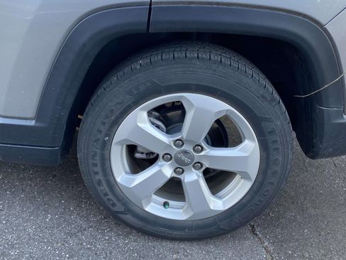 Used 2020 Jeep Compass Latitude image 9