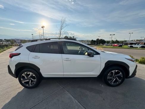 Used 2025 Subaru Crosstrek 2.5i Premium w/ Crosstrek Mirror Package AWD/4WD image 9