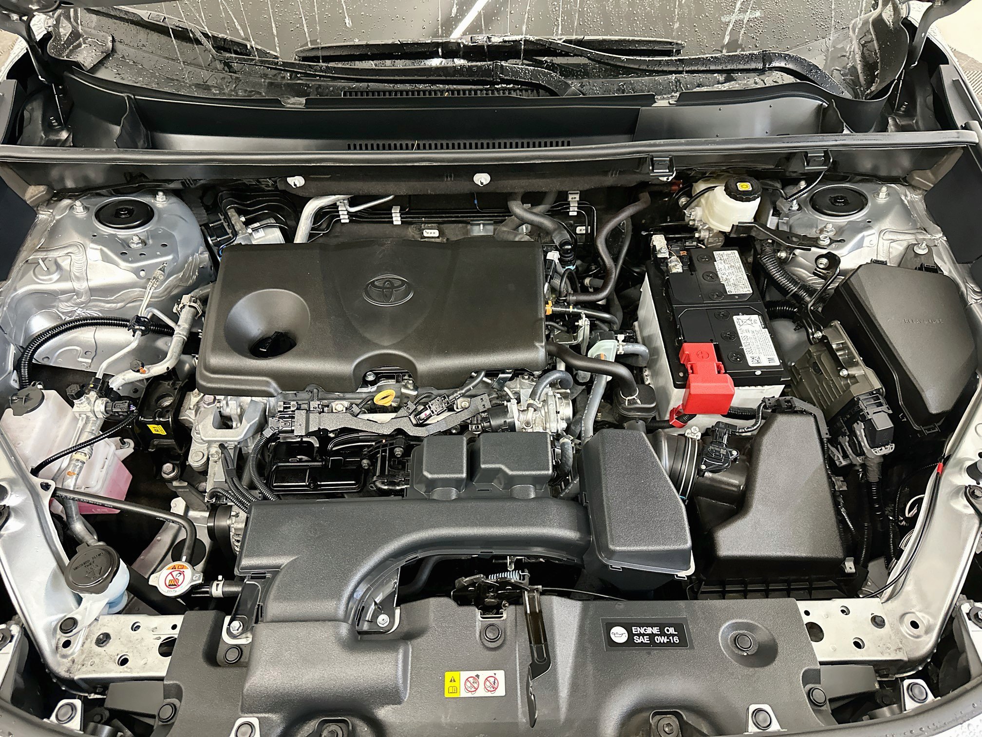 Used 2025 Toyota RAV4 LE AWD/4WD image 33