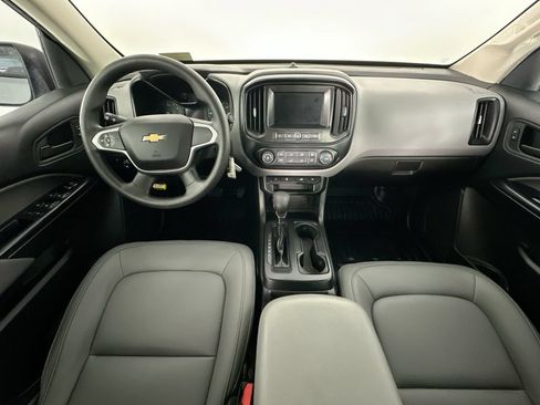 Used 2022 Chevrolet Colorado W/T w/ WT Convenience Package AWD/4WD image 10