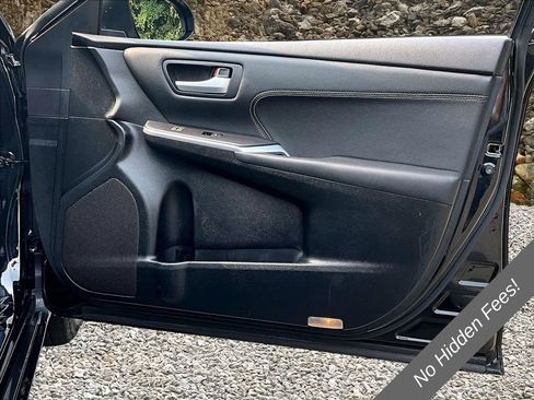 Used 2015 Toyota Camry XLE FWD image 21