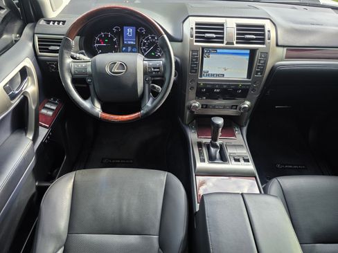 Used 2019 Lexus GX 460 Premium AWD/4WD image 4