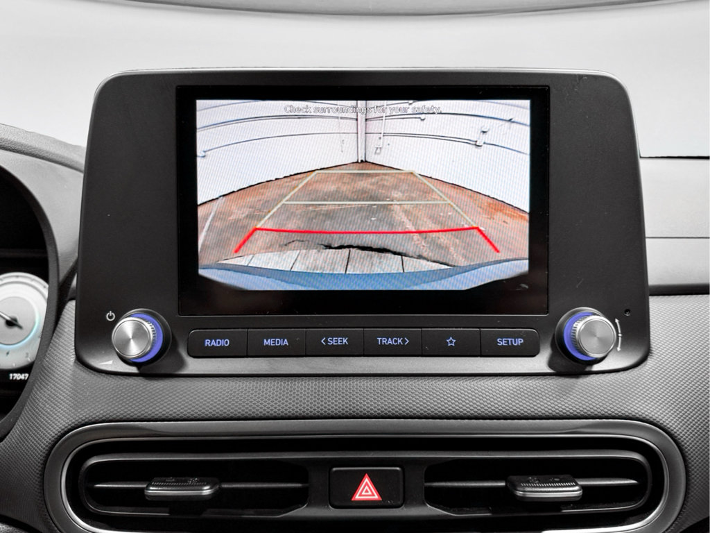 Used 2023 Hyundai Kona SE FWD image 15