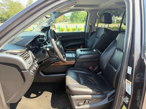 Used 2017 Chevrolet Tahoe Premier AWD/4WD image 11