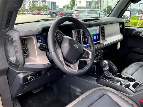 New 2026 Ford Bronco Outer Banks w/ Sasquatch Package AWD/4WD image 6