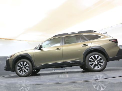 Certified 2025 Subaru Outback Limited image 35