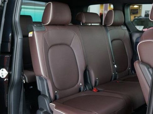 New 2025 Volkswagen ID. Buzz Pro S RWD image 21