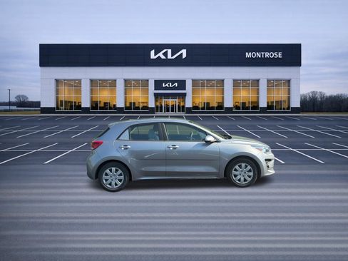 Used 2022 Kia Rio S FWD image 4