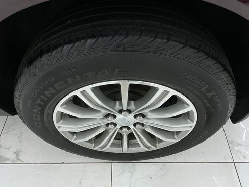 Used 2018 Cadillac XT5 Luxury w/ Driver Awareness Package FWD image 48