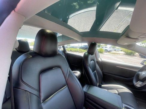 Used 2022 Tesla Model 3 Long Range AWD/4WD image 8