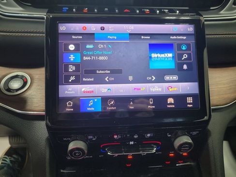 Certified 2022 Jeep Grand Cherokee Summit w/ Advanced Protech Group IV AWD/4WD image 46
