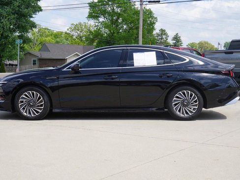 Used 2025 Hyundai Sonata Limited FWD image 6