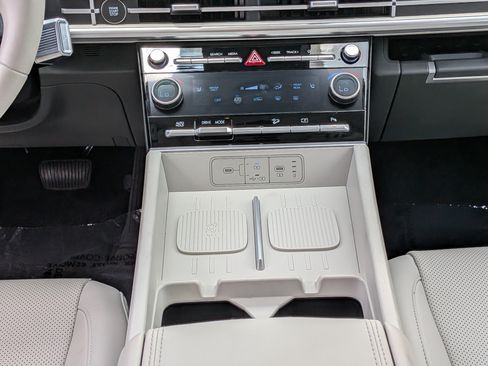 Used 2025 Hyundai Santa Fe SEL FWD image 21