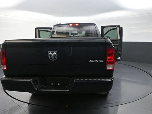 Used 2019 RAM 1500 Express AWD/4WD image 44