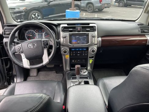 Used 2016 Toyota 4Runner Limited image 11