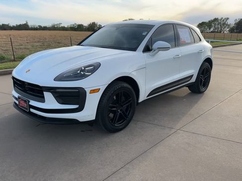 Used 2024 Porsche Macan AWD/4WD image 5