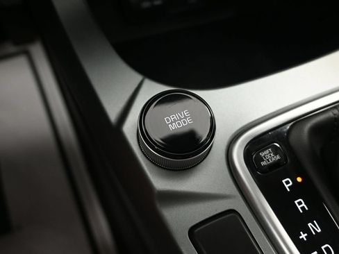 Certified 2026 Kia Seltos LX FWD image 21