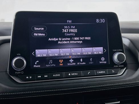 Used 2025 Nissan Rogue SV FWD image 27