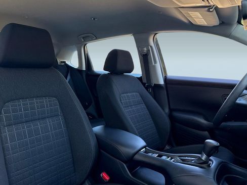 Certified 2023 Honda HR-V LX image 30