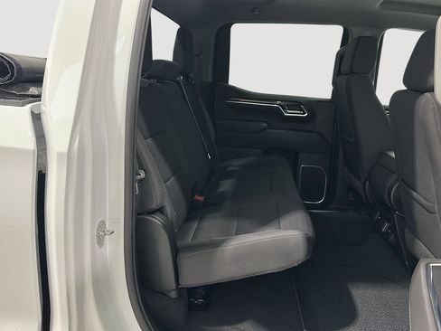 Used 2022 GMC Sierra 1500 SLE image 26
