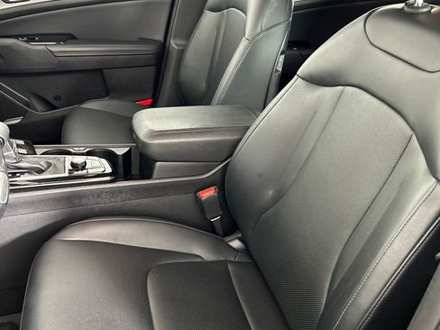 Used 2023 Kia Sportage EX image 12