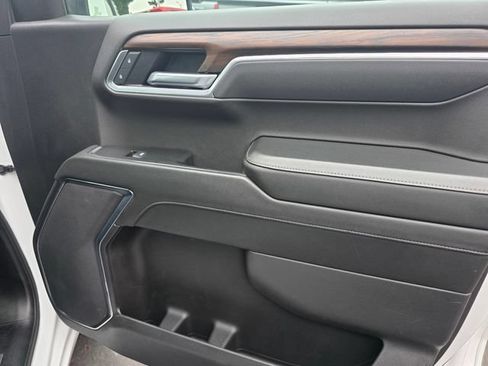 Used 2025 GMC Sierra 1500 SLT RWD image 23