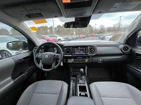 Used 2022 Toyota Tacoma SR image 12