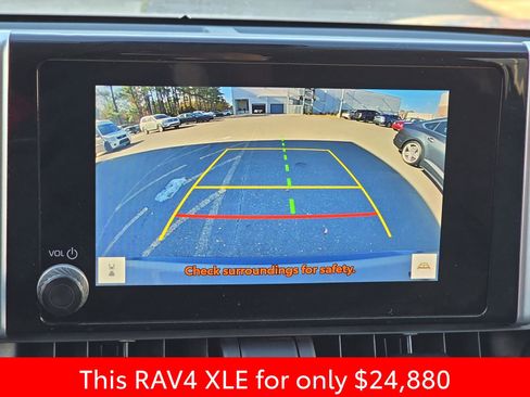 Used 2024 Toyota RAV4 XLE image 28