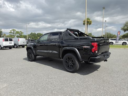New 2026 Chevrolet Colorado Trail Boss w/ Midnight Edition AWD/4WD image 8