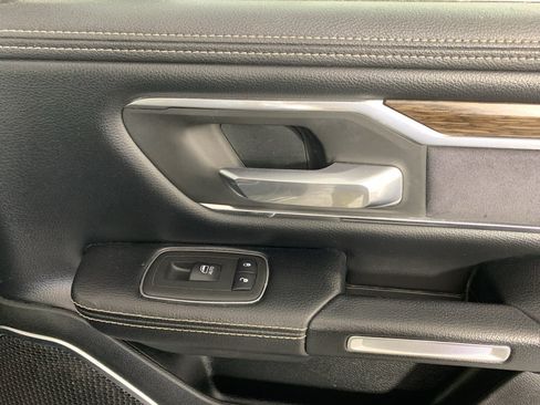 Used 2019 RAM 1500 Laramie AWD/4WD image 36