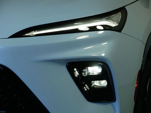 New 2026 Buick Enclave Sport Touring image 9