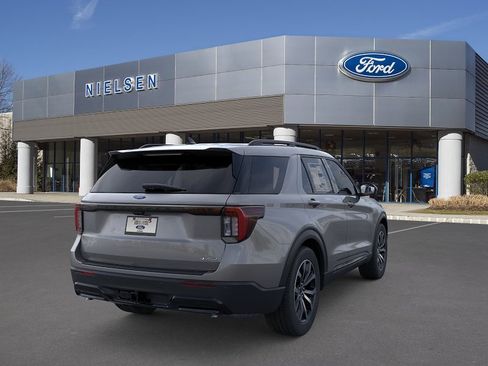 New 2026 Ford Explorer ST-Line AWD/4WD image 31