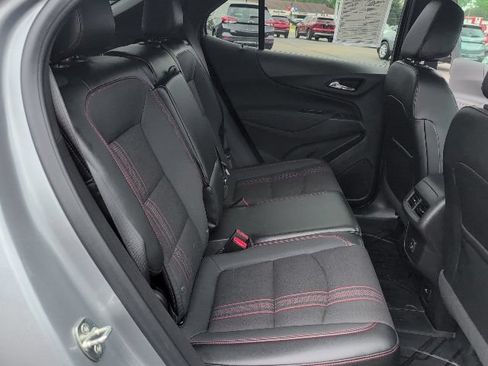 Used 2023 Chevrolet Equinox RS FWD image 39