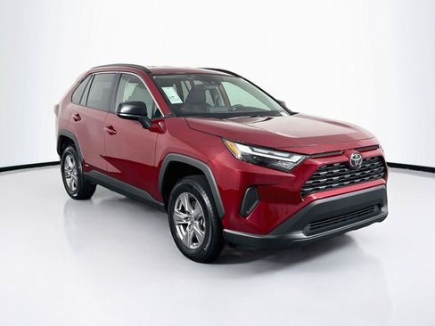 Certified 2025 Toyota RAV4 LE AWD/4WD image 8