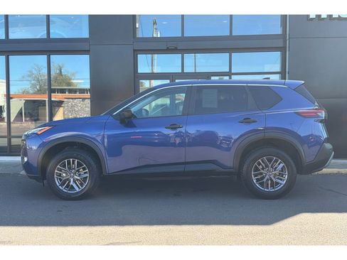 Used 2023 Nissan Rogue S AWD/4WD image 8