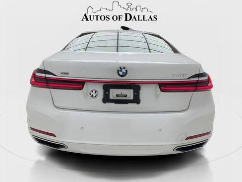 Used 2022 BMW 740i xDrive w/ Premium Package AWD/4WD image 9