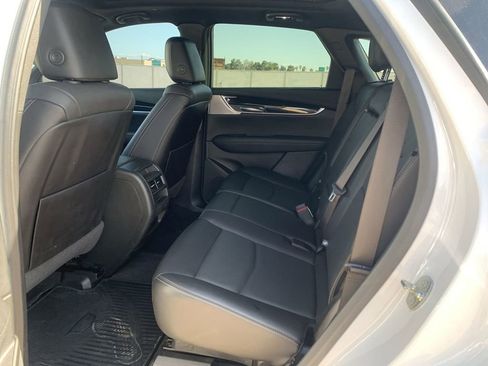 Certified 2024 Cadillac XT5 Premium Luxury FWD image 23