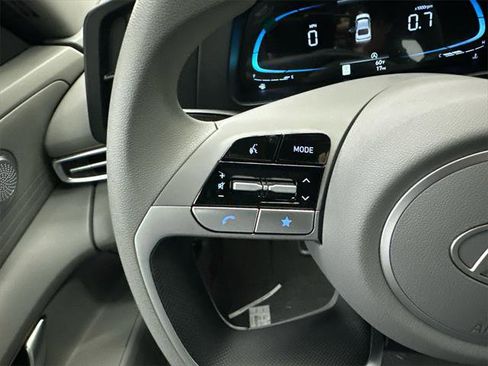 New 2026 Hyundai Elantra SE image 23