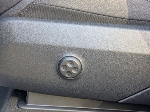 New 2026 Mercedes-Benz GLC 300 image 25