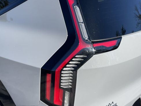 New 2026 Kia EV9 Land w/ Nightfall Edition Package image 7