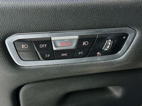 Used 2021 BMW X5 sDrive40i w/ Convenience Package RWD image 17